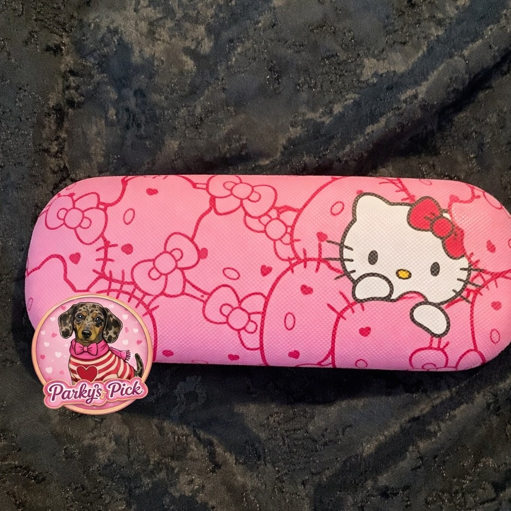 Sanrio Hello Kitty Hard Shell Glasses Case w/ Cleaning Cloth Pink